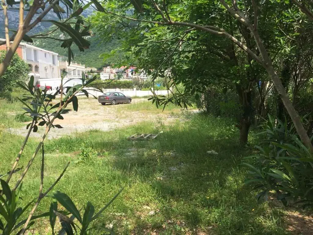 Land plot by the sea in Canj